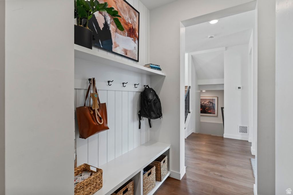 Image 9 of property listing at 1034 W FALLOW DR #MODEL, Saratoga Springs, UT 84045