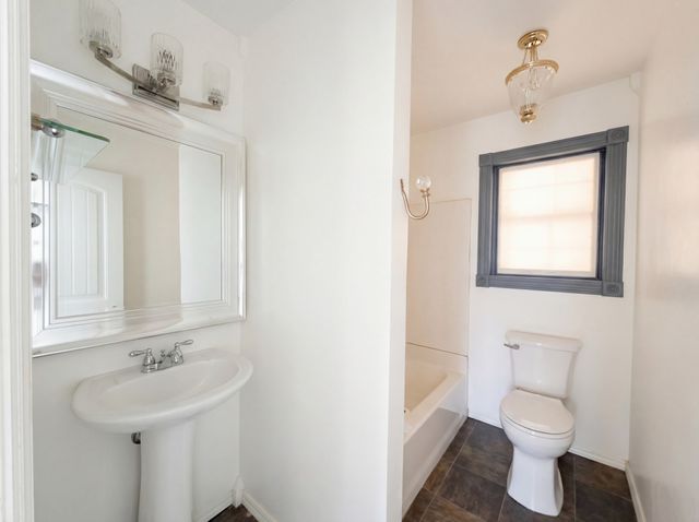 418 Malvin St, Gallatin, TN 37066