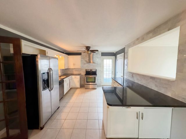 418 Malvin St, Gallatin, TN 37066