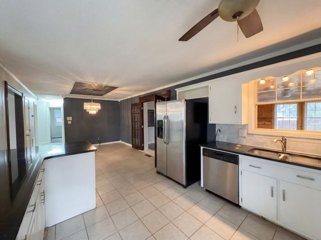 418 Malvin St, Gallatin, TN 37066