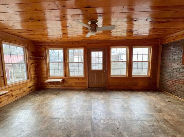 418 Malvin St, Gallatin, TN 37066