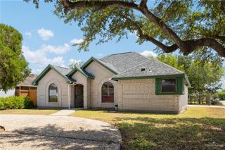 203 S 8th Street, Hidalgo, TX 78557