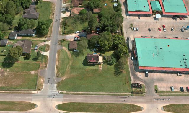 8530 Almeda Genoa Road, Houston, TX 77075