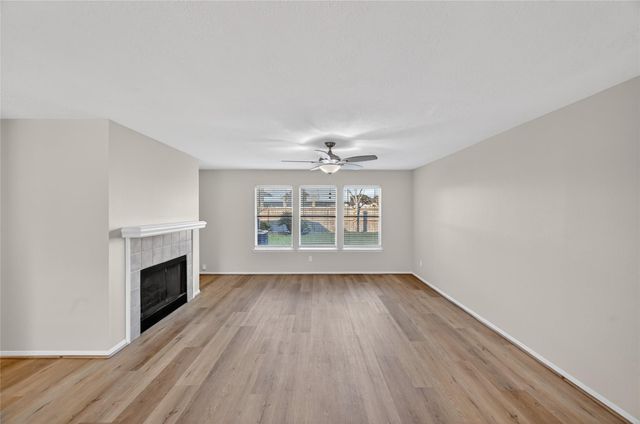 15819 Contender Lane, Friendswood, TX 77546