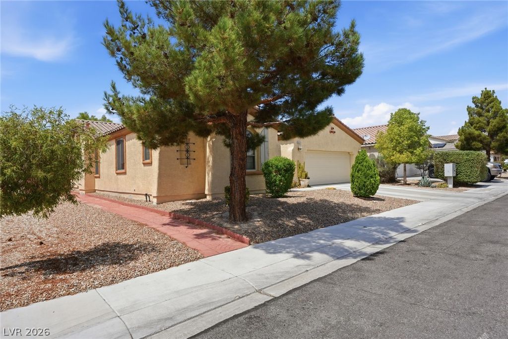 6517 Diamond Point Court, North Las Vegas, NV 89084 — photo 2