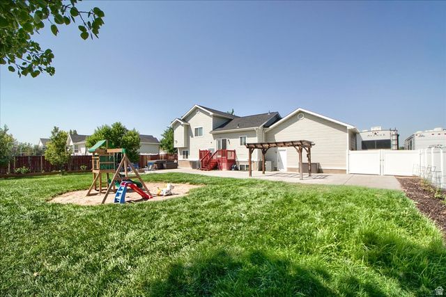 2003 S 1840 W, Syracuse, UT 84075