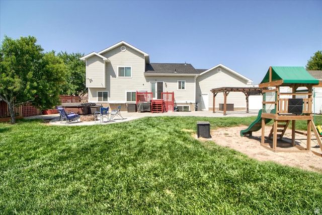 2003 S 1840 W, Syracuse, UT 84075