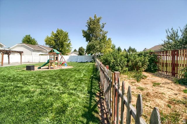 2003 S 1840 W, Syracuse, UT 84075