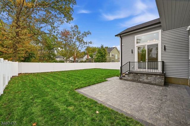 50 W Hobart Gap Rd, Livingston Twp., NJ 07039