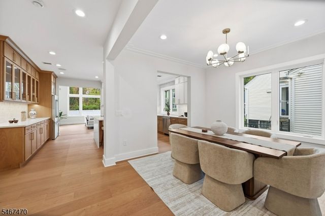 50 W Hobart Gap Rd, Livingston Twp., NJ 07039