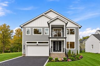 50 W Hobart Gap Rd, Livingston Twp., NJ 07039