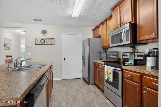 15373 HIDDEN FOAL Drive, Jacksonville, FL 32234