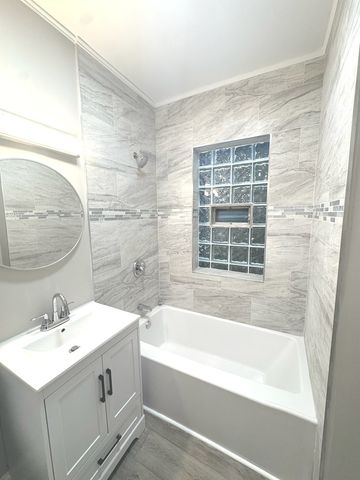 9432 S Vernon Avenue, Chicago, IL 60619