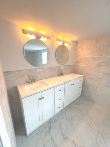 9432 S Vernon Avenue, Chicago, IL 60619