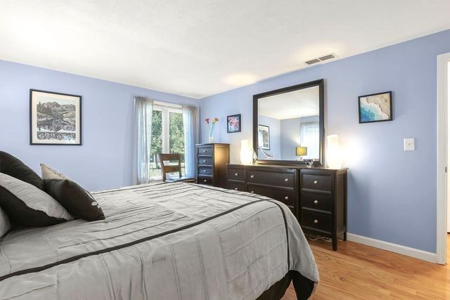 108 Norton Ave 17, Easton, MA 02334