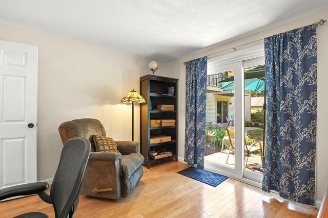 108 Norton Ave 17, Easton, MA 02334