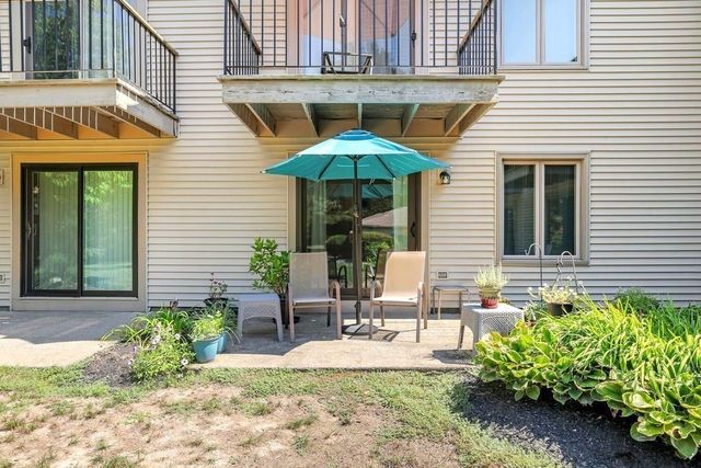 108 Norton Ave 17, Easton, MA 02334