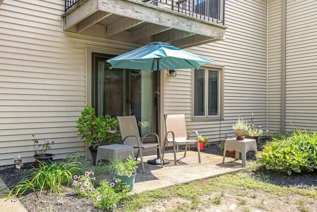 108 Norton Ave 17, Easton, MA 02334