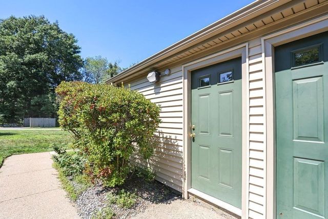108 Norton Ave 17, Easton, MA 02334