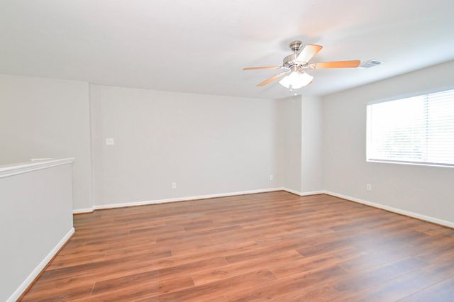 3707 Villa Glen Drive, Houston, TX 77088