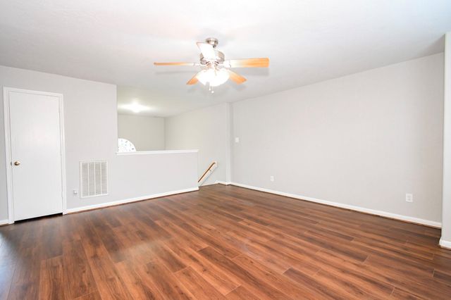 3707 Villa Glen Drive, Houston, TX 77088