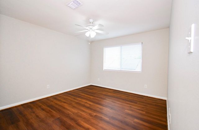 3707 Villa Glen Drive, Houston, TX 77088