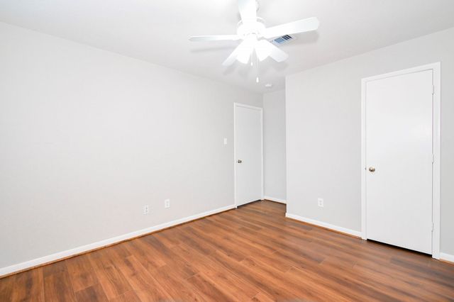 3707 Villa Glen Drive, Houston, TX 77088