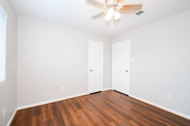3707 Villa Glen Drive, Houston, TX 77088