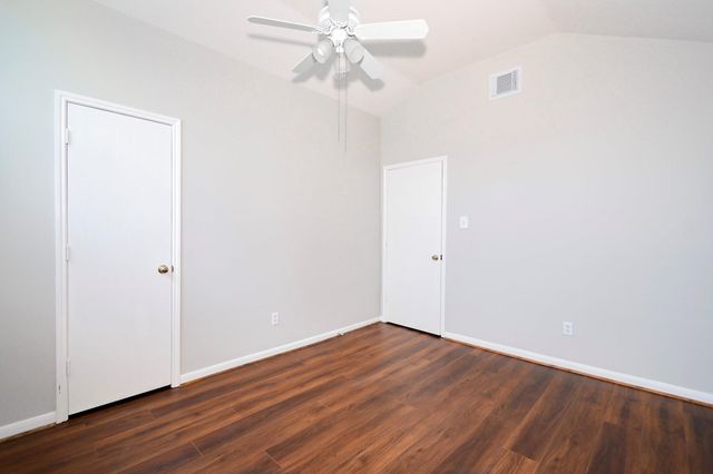 3707 Villa Glen Drive, Houston, TX 77088