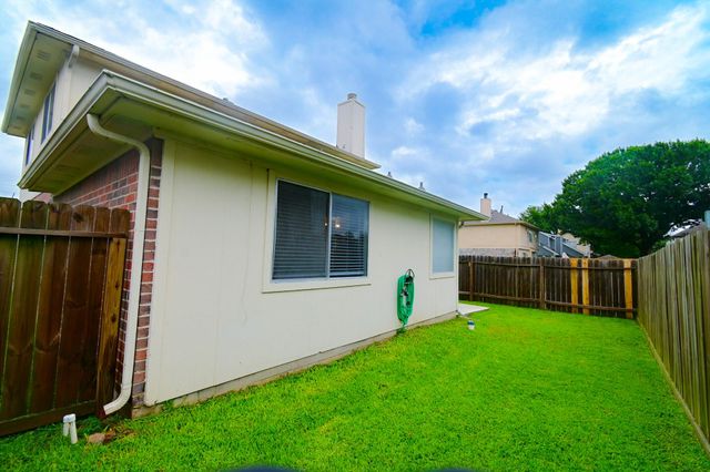 3707 Villa Glen Drive, Houston, TX 77088