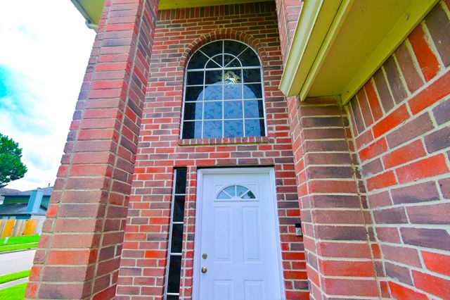 3707 Villa Glen Drive, Houston, TX 77088