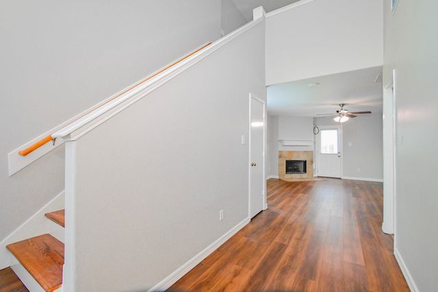 3707 Villa Glen Drive, Houston, TX 77088