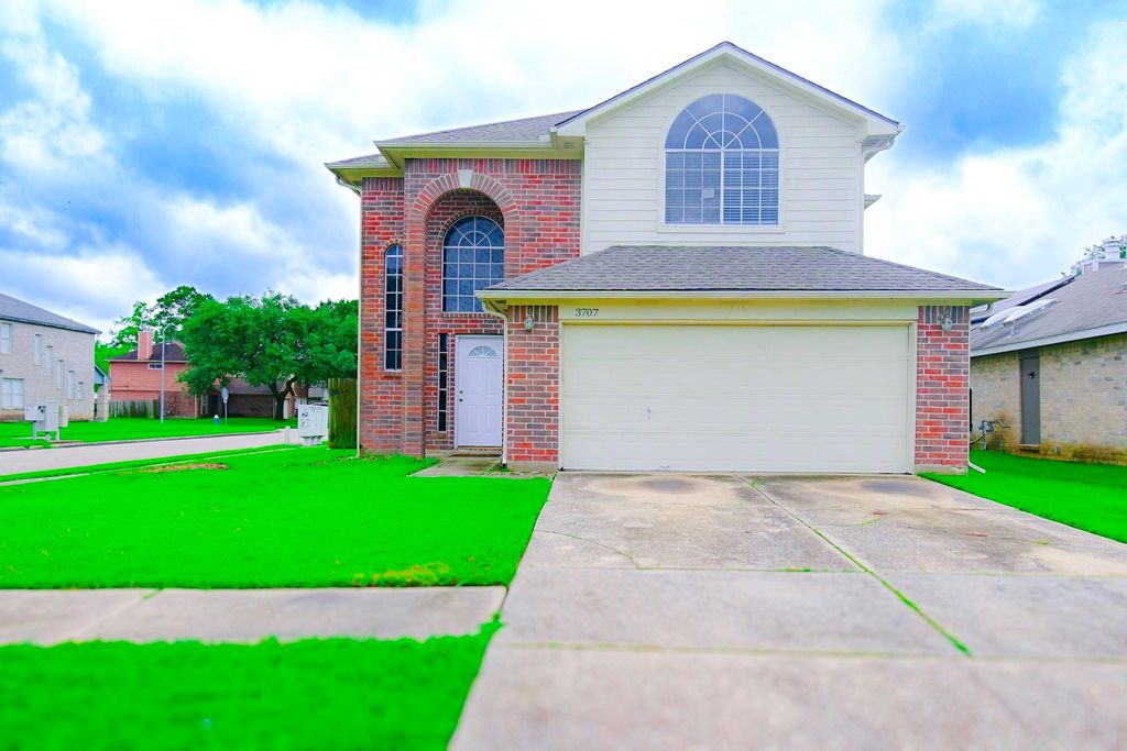 3707 Villa Glen Drive, Houston, TX 77088