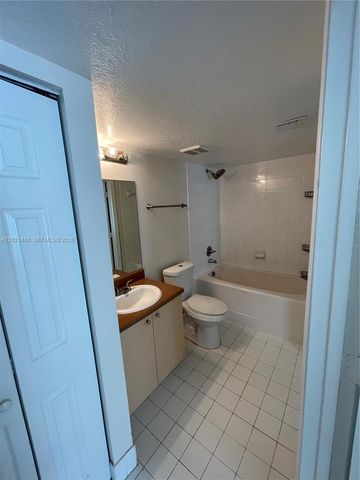 4081 San Marino Blvd 206, West Palm Beach, FL 33409