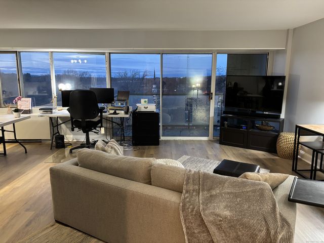 30 Woodland Street APT 9H, Hartford, CT 06105