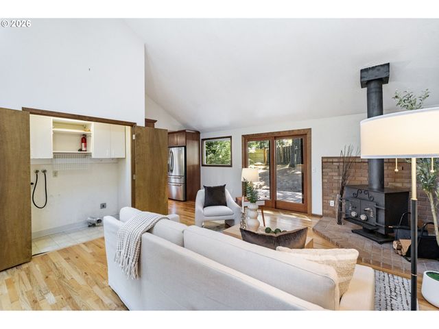 10203 Sw 59TH Pl, Portland, OR 97219