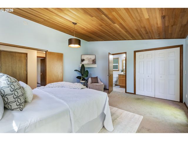 10203 Sw 59TH Pl, Portland, OR 97219