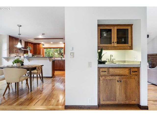 10203 Sw 59TH Pl, Portland, OR 97219