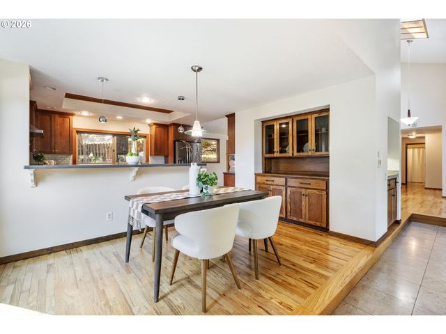 10203 Sw 59TH Pl, Portland, OR 97219