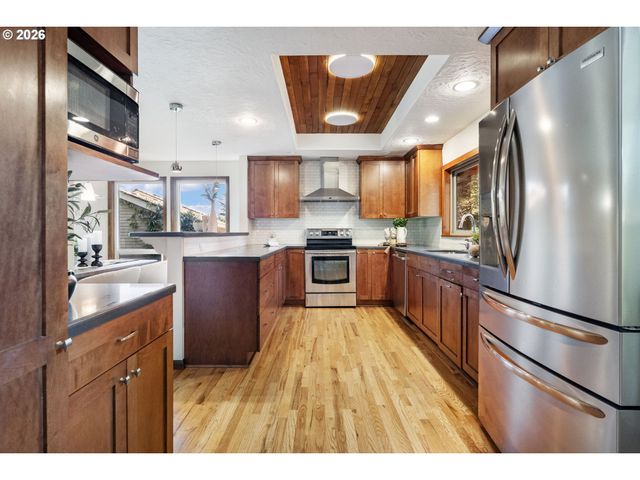 10203 Sw 59TH Pl, Portland, OR 97219