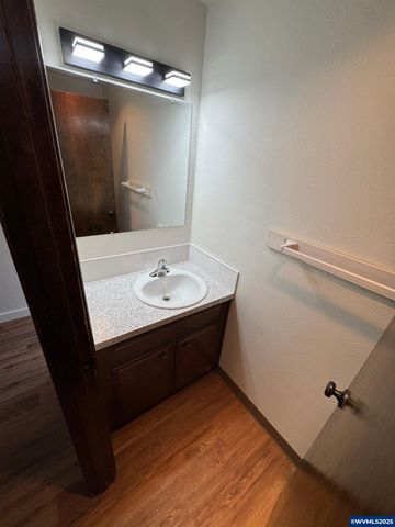 192 SE Atwood Av, Corvallis, OR 97333