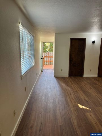 192 SE Atwood Av, Corvallis, OR 97333