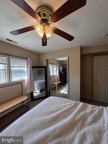 633 HAMPTON AVE, Southampton, PA 18966