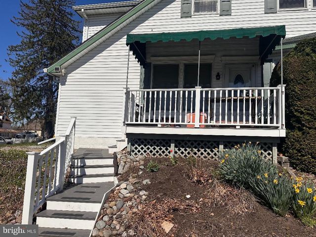 633 HAMPTON AVE, Southampton, PA 18966