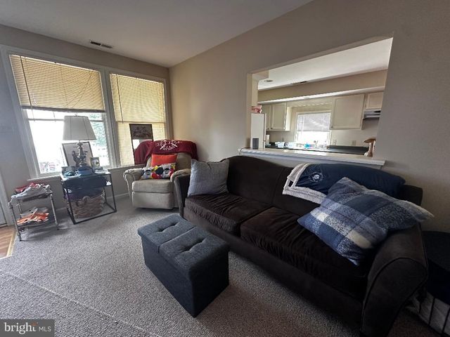 633 HAMPTON AVE, Southampton, PA 18966