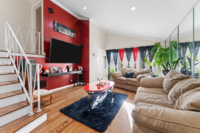 13031 Honore Street, Blue Island, IL 60406