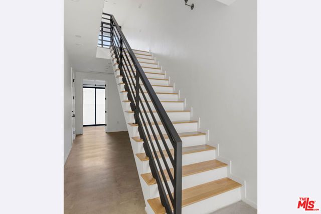 1411 Roca Lane, Los Angeles, CA 90041