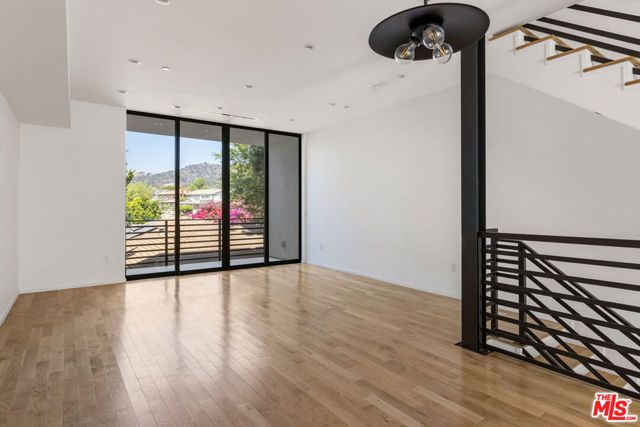 1411 Roca Lane, Los Angeles, CA 90041