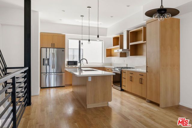 1411 Roca Lane, Los Angeles, CA 90041