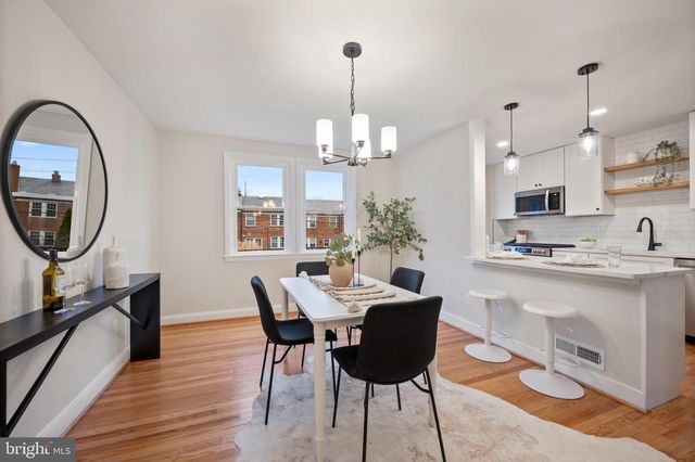 323 STRATFORD RD, Baltimore, MD 21228